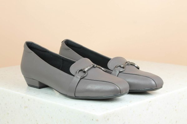 Women Grey Solid Block Pumps with Chain Upper Detail Online Sale