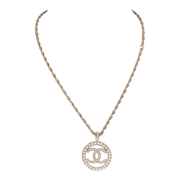 Chanel Round CC Pearl Pendant Necklace Faux Pearls & Light Gold Tone Hardware Supply