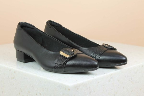 Women Black Pointed Toe Block Pumps With Buckles Details on Sale