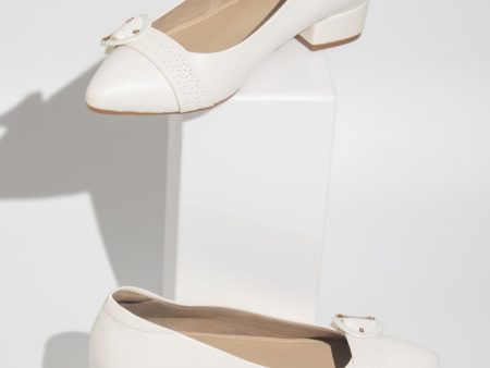 Women White Pointed Toe Block Pumps With Buckles Details Supply