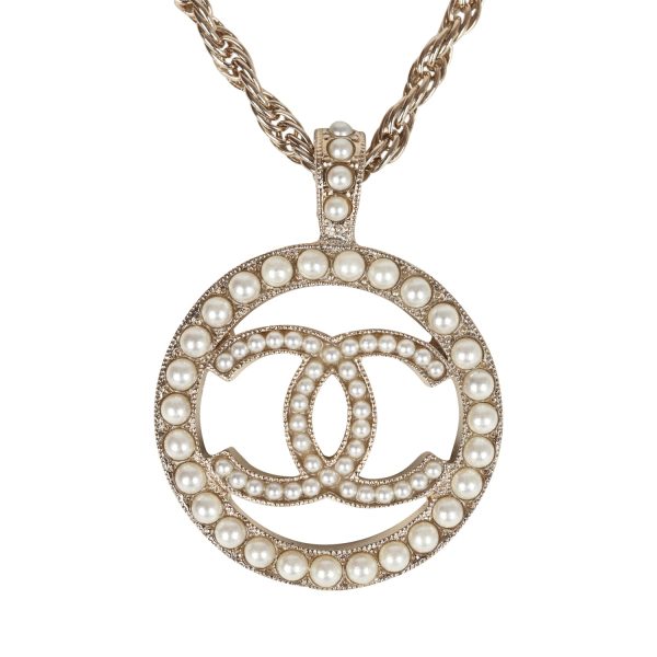 Chanel Round CC Pearl Pendant Necklace Faux Pearls & Light Gold Tone Hardware Supply